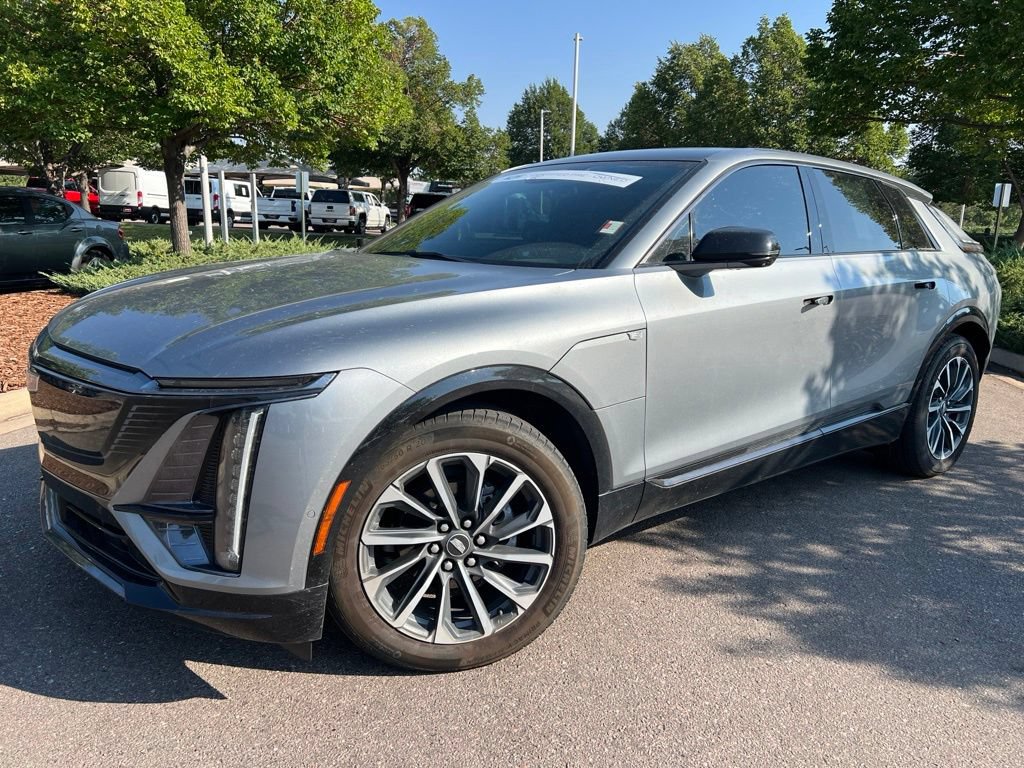 Used 2024 Cadillac Lyriq Sport AWD/4WD image 2