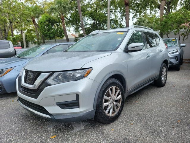 Used 2020 Nissan Rogue SV FWD image 3