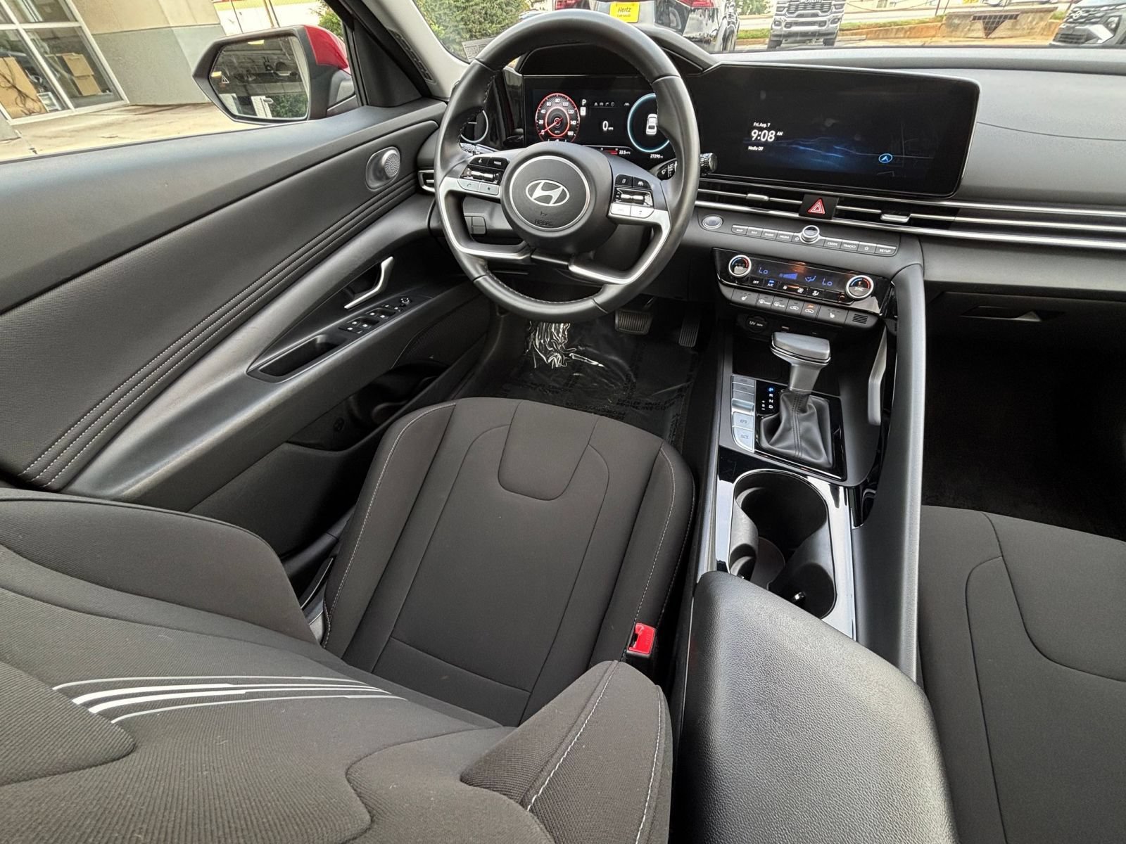Used 2025 Hyundai Elantra SEL FWD image 36