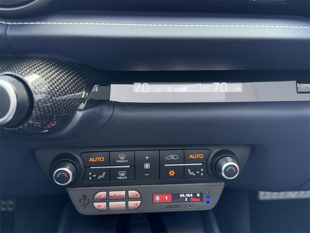 Used 2021 Ferrari 812 GTS image 19