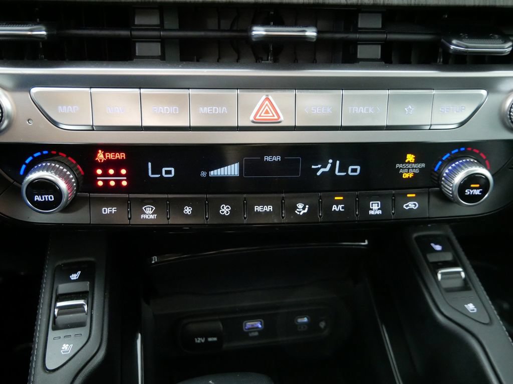 Used 2024 Kia Telluride EX AWD/4WD image 33