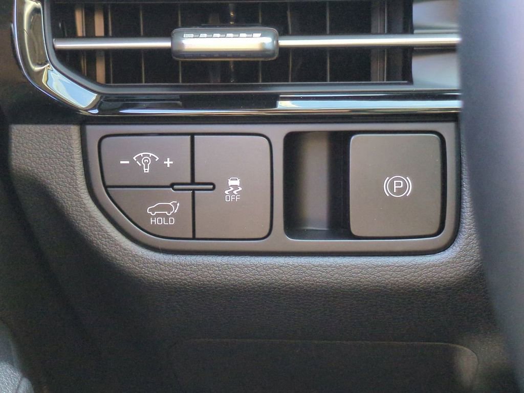 New 2026 Kia Sportage EX FWD image 18