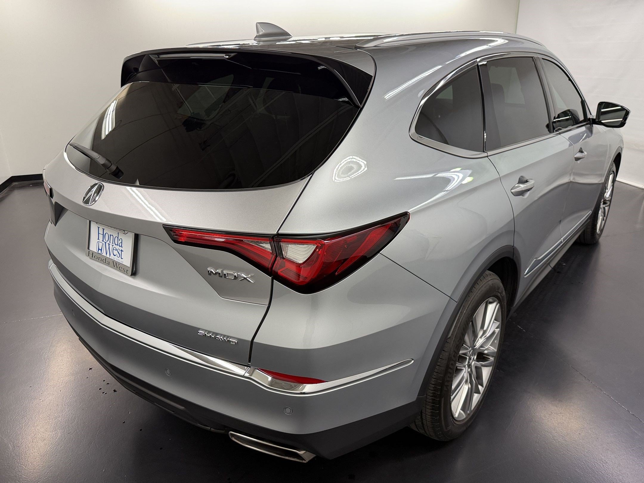 Used 2024 Acura MDX w/ Advance Package AWD/4WD image 9
