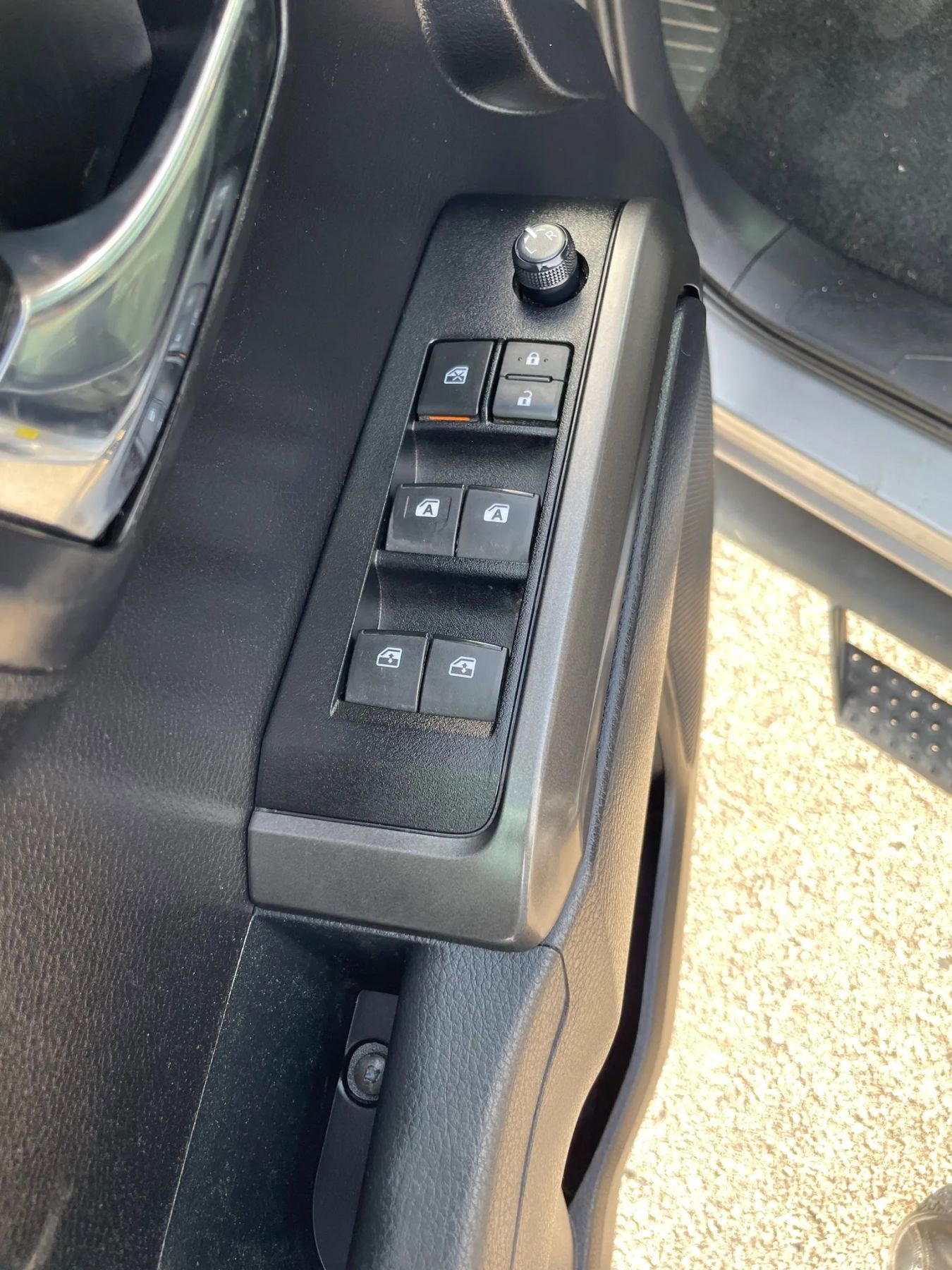 Used 2021 Toyota Tacoma TRD Sport w/ Technology Package image 16