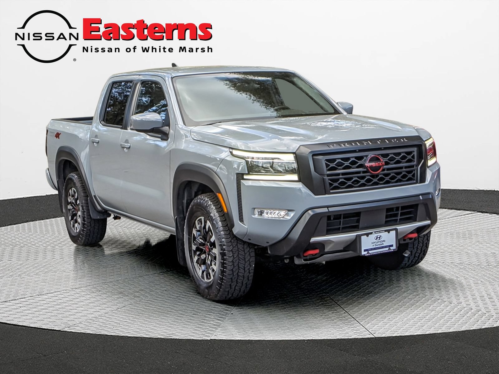 Used 2024 Nissan Frontier PRO-4X w/ Technology Package AWD/4WD image 3