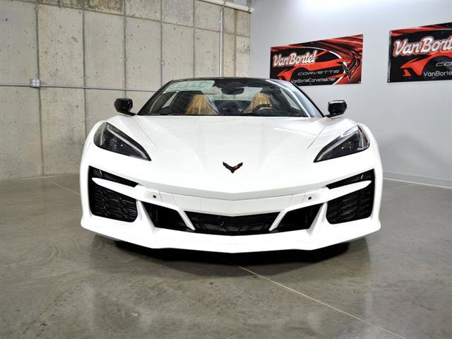 New 2025 Chevrolet Corvette E-Ray image 3