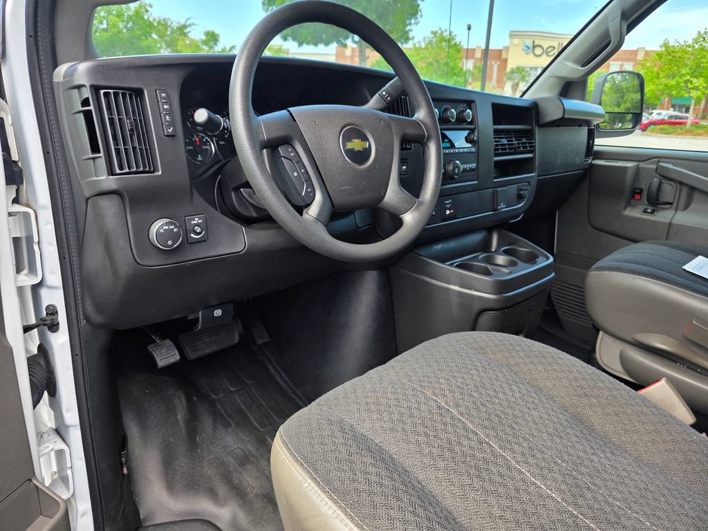 Used 2025 Chevrolet Express 2500 w/ Driver Convenience Package RWD image 12