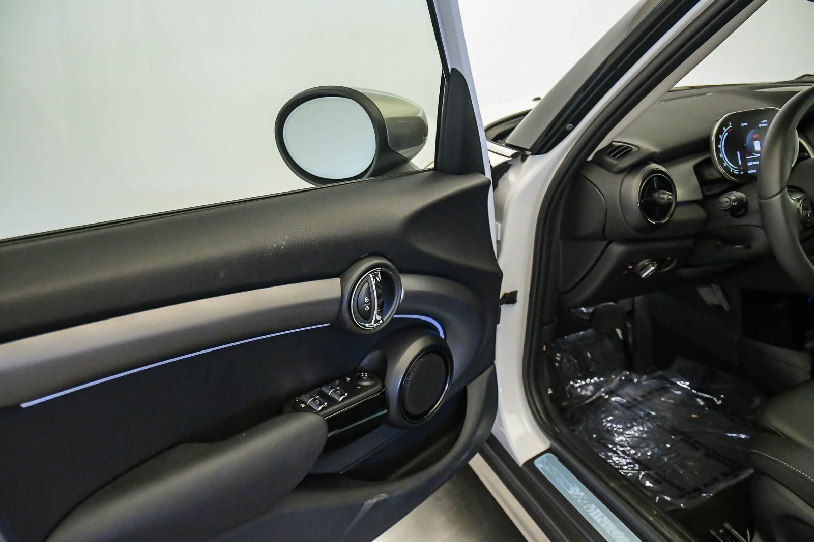 Certified 2024 MINI Cooper S FWD image 26