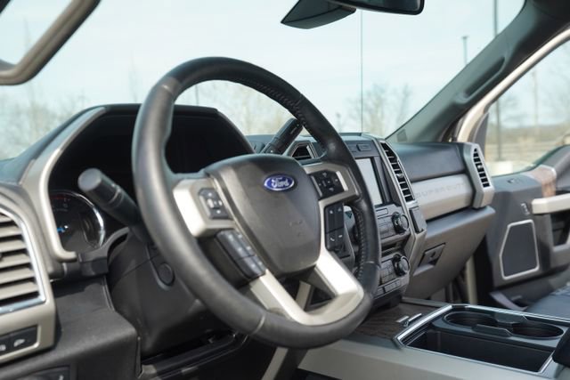 Used 2017 Ford F350 Lariat w/ Lariat Ultimate Package image 26