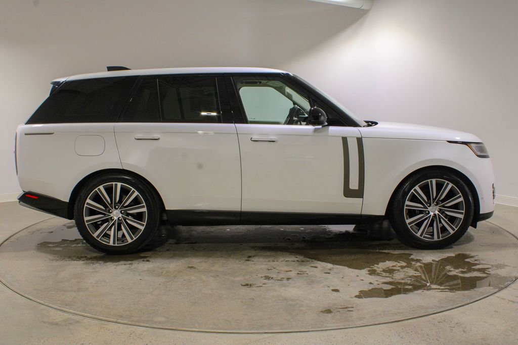 Used 2023 Land Rover Range Rover SE AWD/4WD image 6