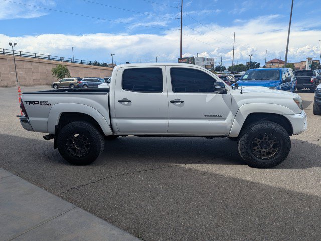 Used 2015 Toyota Tacoma 4x4 Double Cab w/ TRD Off-Road Package image 6