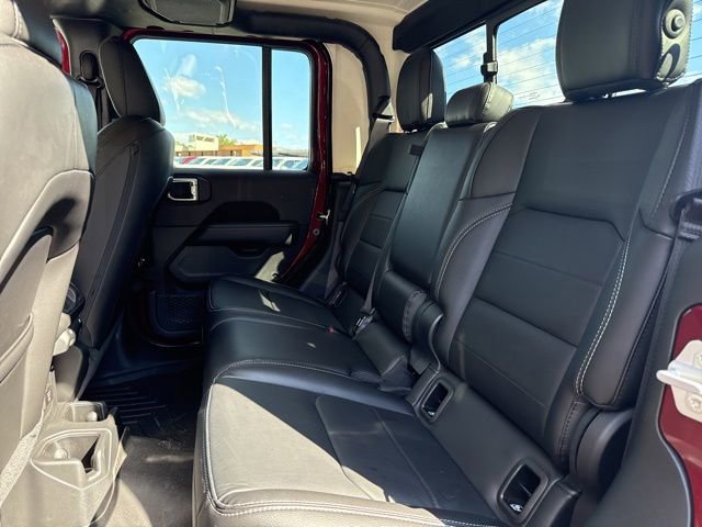 Used 2022 Jeep Gladiator Overland w/ Popular Equipment Package AWD/4WD image 21