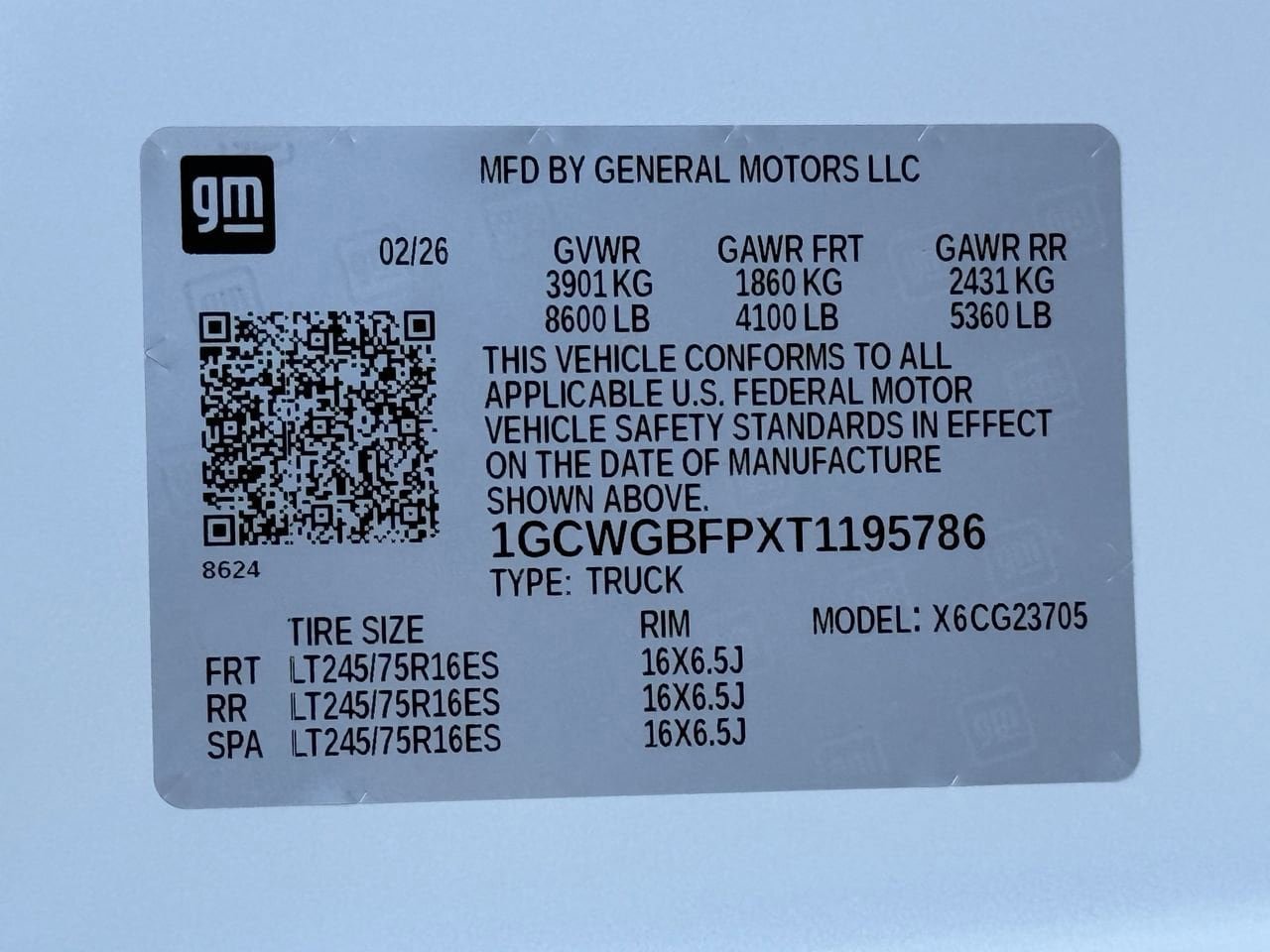 New 2026 Chevrolet Express 2500 Extended w/ Driver Convenience Package RWD image 20