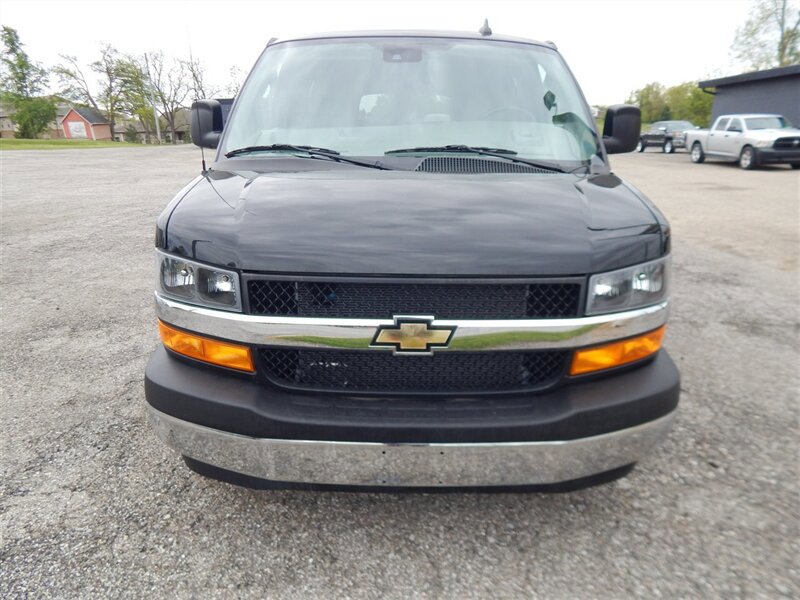 Used 2022 Chevrolet Express 3500 LT w/ LT Preferred Equipment Group RWD image 4