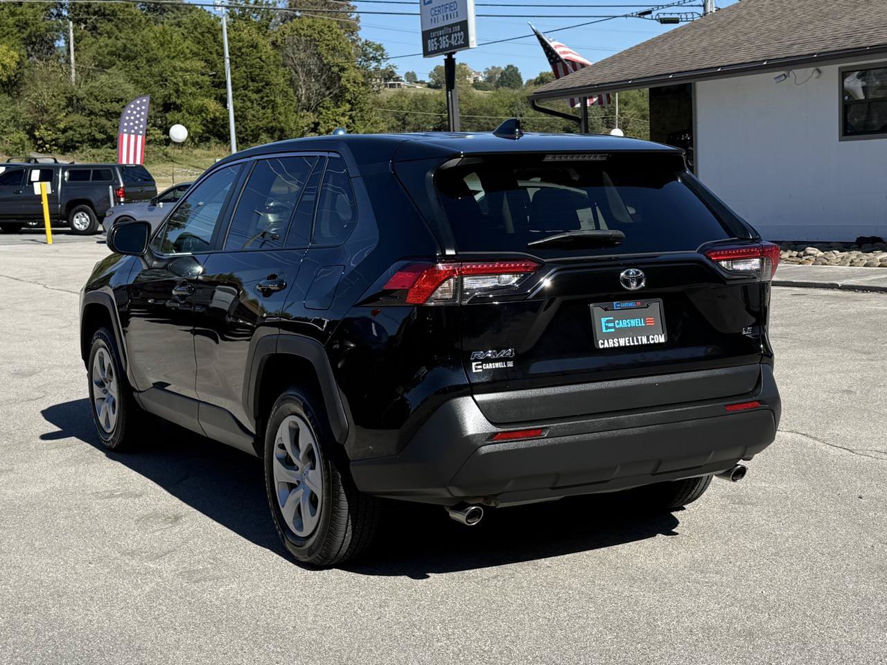 Used 2022 Toyota RAV4 LE FWD image 7