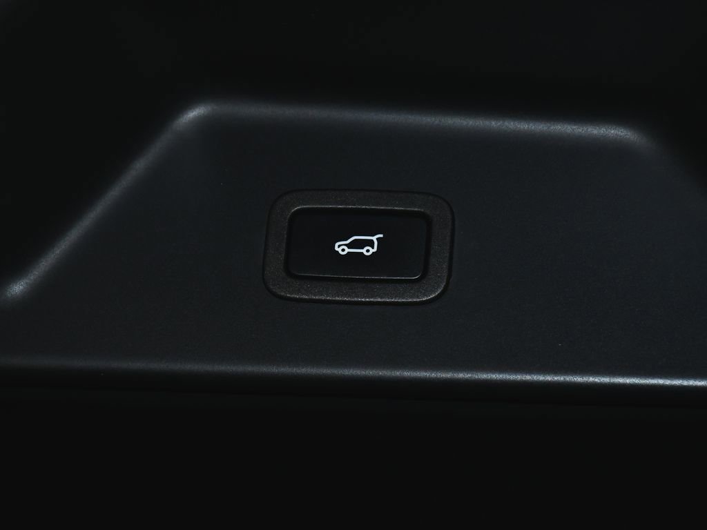 Used 2022 Land Rover Range Rover Westminster Edition image 65