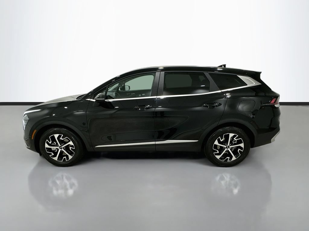 Used 2025 Kia Sportage EX FWD image 4