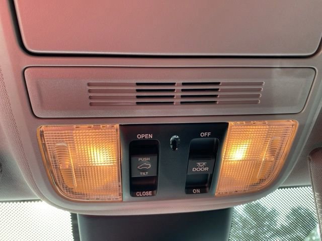 Used 2024 Honda Odyssey EX-L image 18