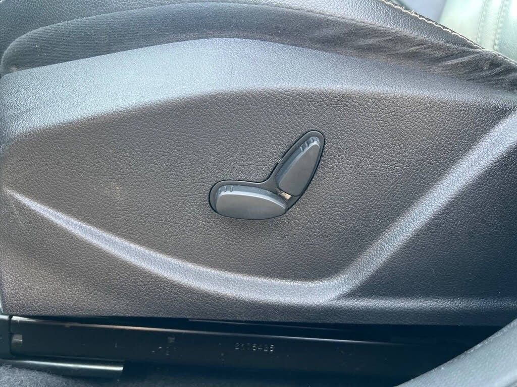 Used 2014 Ford Focus Titanium image 12