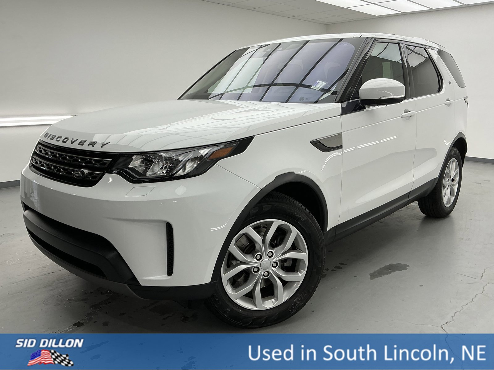 Used 2017 Land Rover Discovery SE