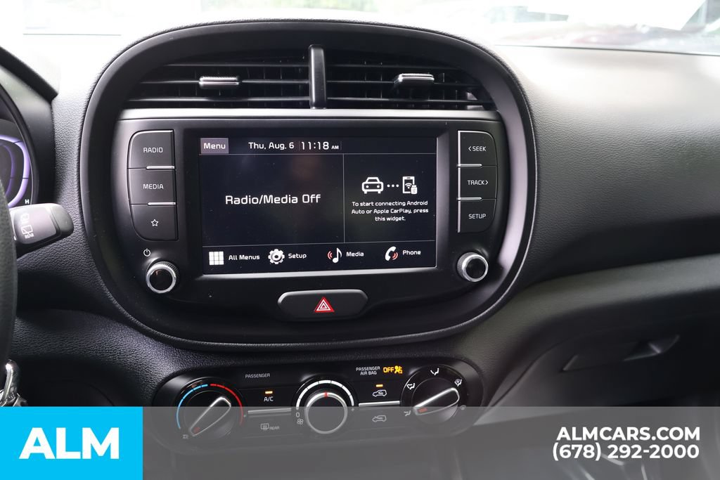 Used 2025 Kia Soul LX w/ LX Technology Package FWD image 34