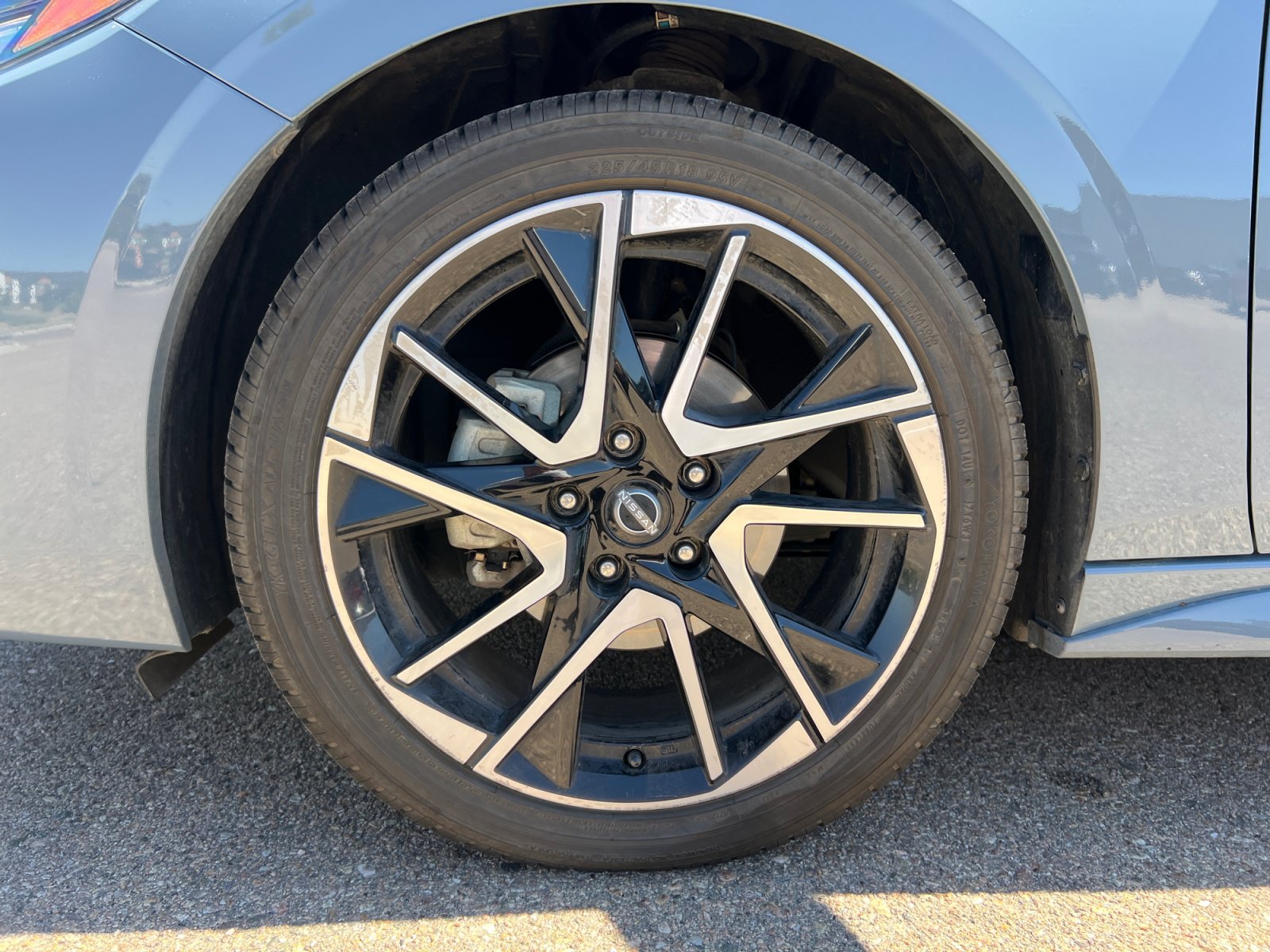 Used 2024 Nissan Sentra SR FWD image 23
