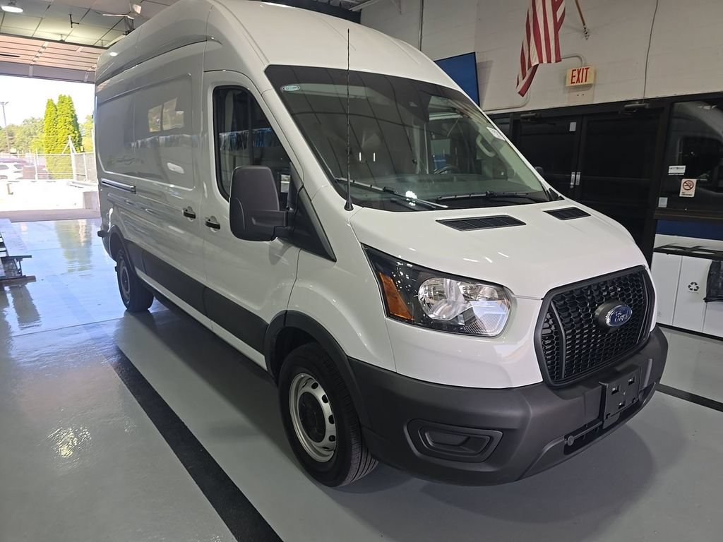 Used 2025 Ford Transit 250 148 High Roof w/ Load Area Protection Package RWD image 3