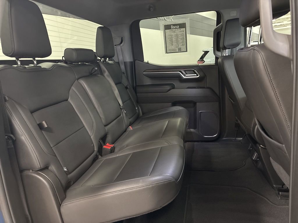 Used 2024 GMC Sierra 1500 SLT image 13