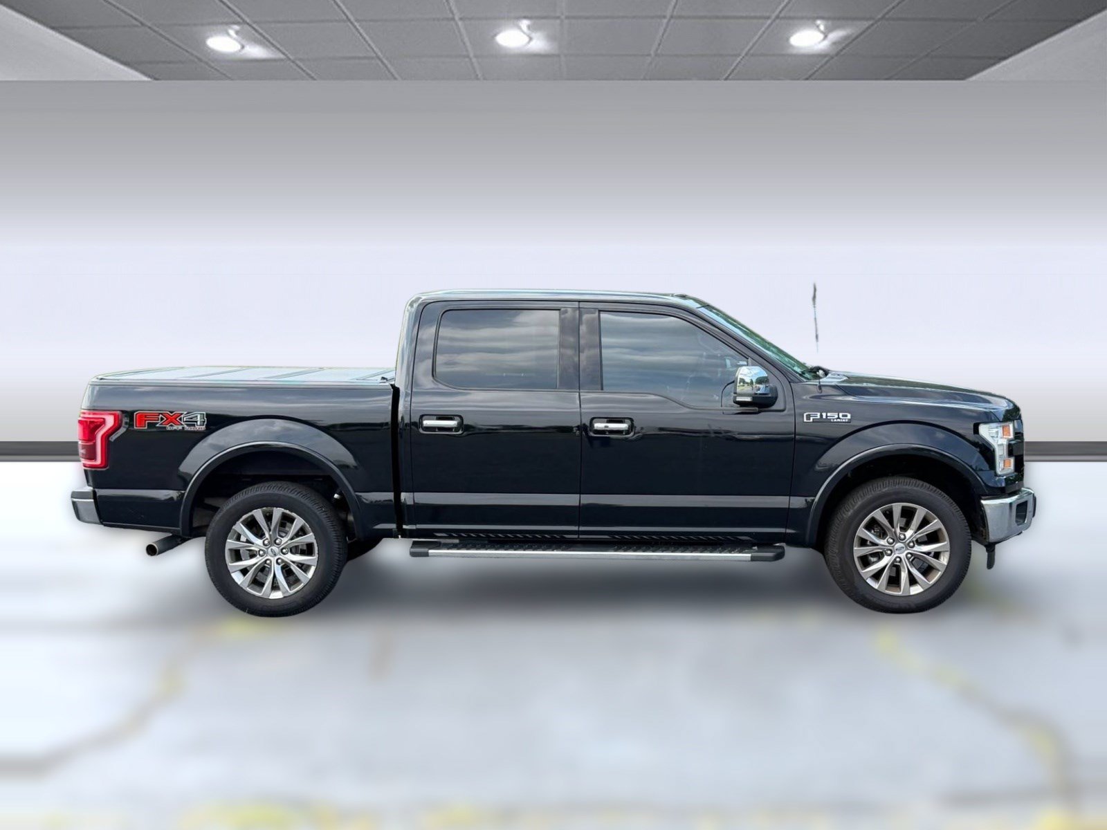 Used 2017 Ford F150 Lariat w/ Equipment Group 502A Luxury AWD/4WD image 6