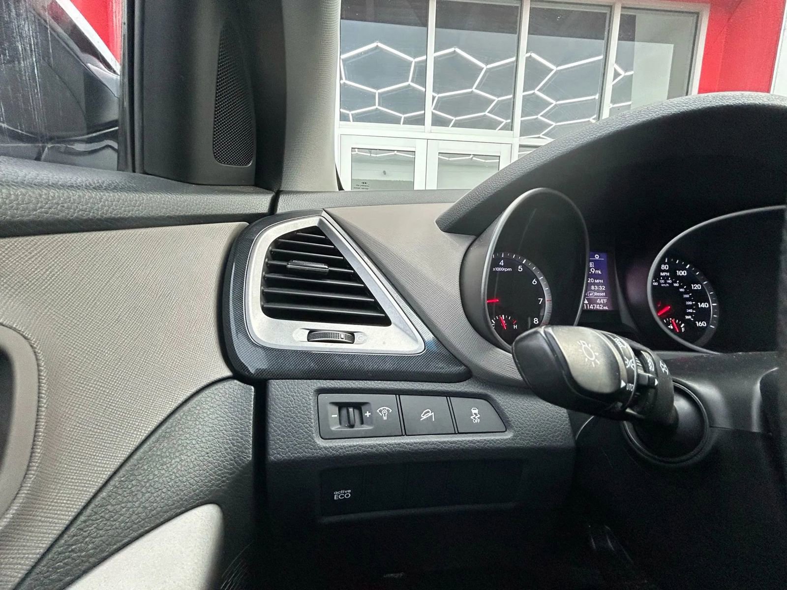 Used 2016 Hyundai Santa Fe Sport w/ Option Group 02 image 10