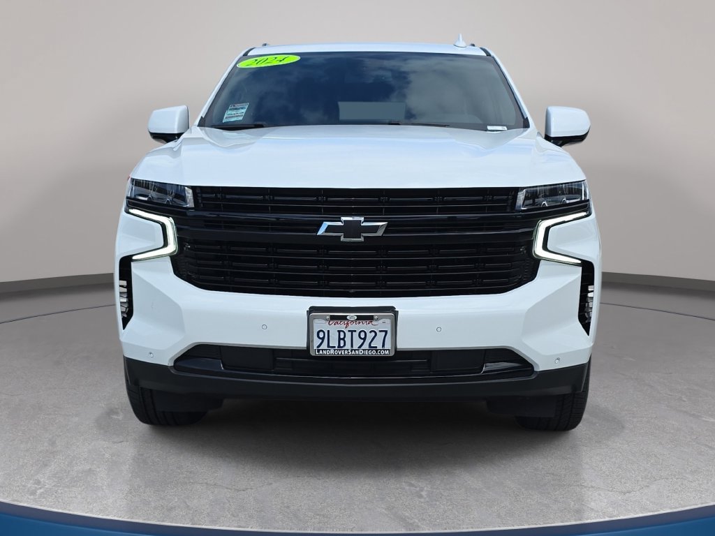 Used 2024 Chevrolet Suburban RST AWD/4WD image 3