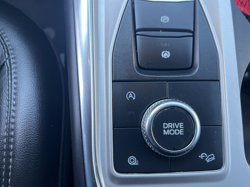 Used 2023 Ford Explorer Limited image 22