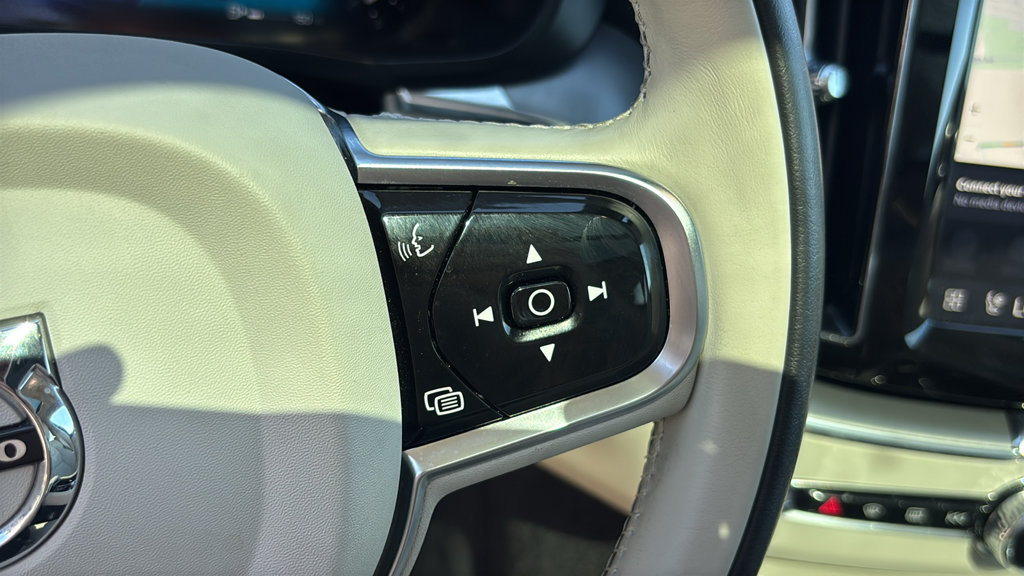 Certified 2024 Volvo XC60 B5 Core w/ Climate Package AWD/4WD image 18