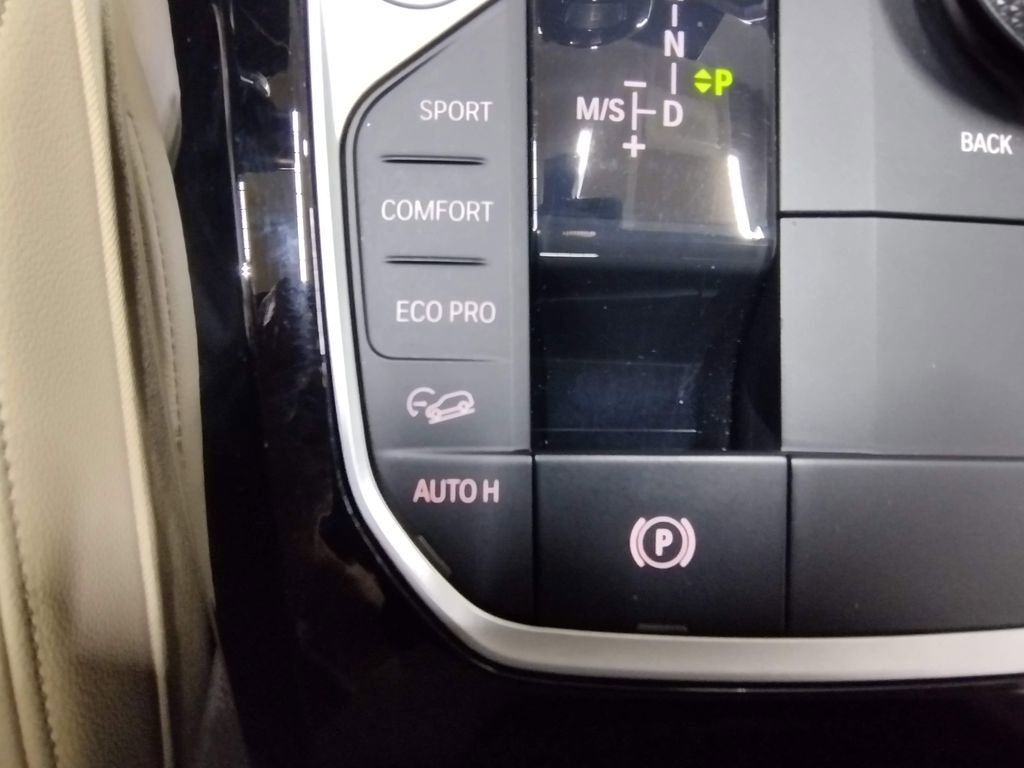 Used 2023 BMW X3 xDrive30i w/ Premium Package image 34