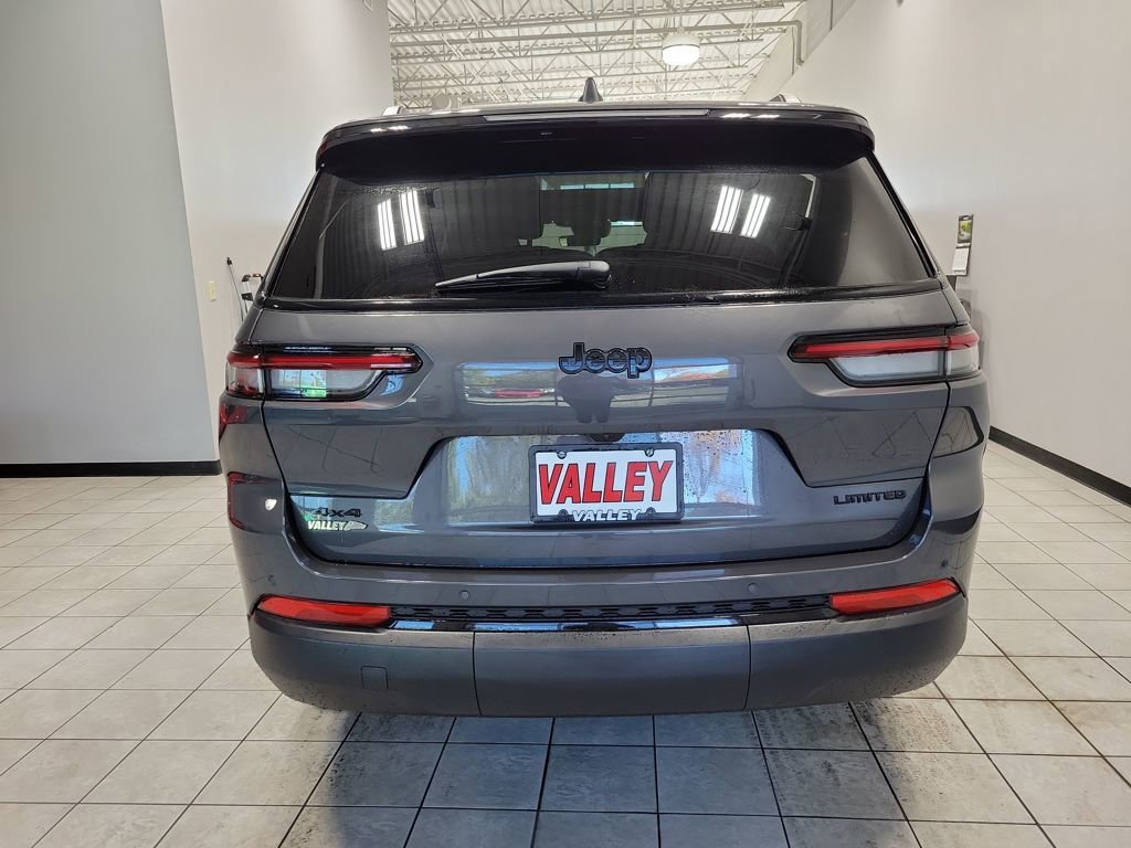 New 2025 Jeep Grand Cherokee L Limited w/ Black Appearance Package image 5