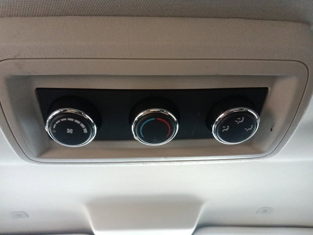 Used 2020 Dodge Journey SE w/ SE Popular Equipment Group image 27