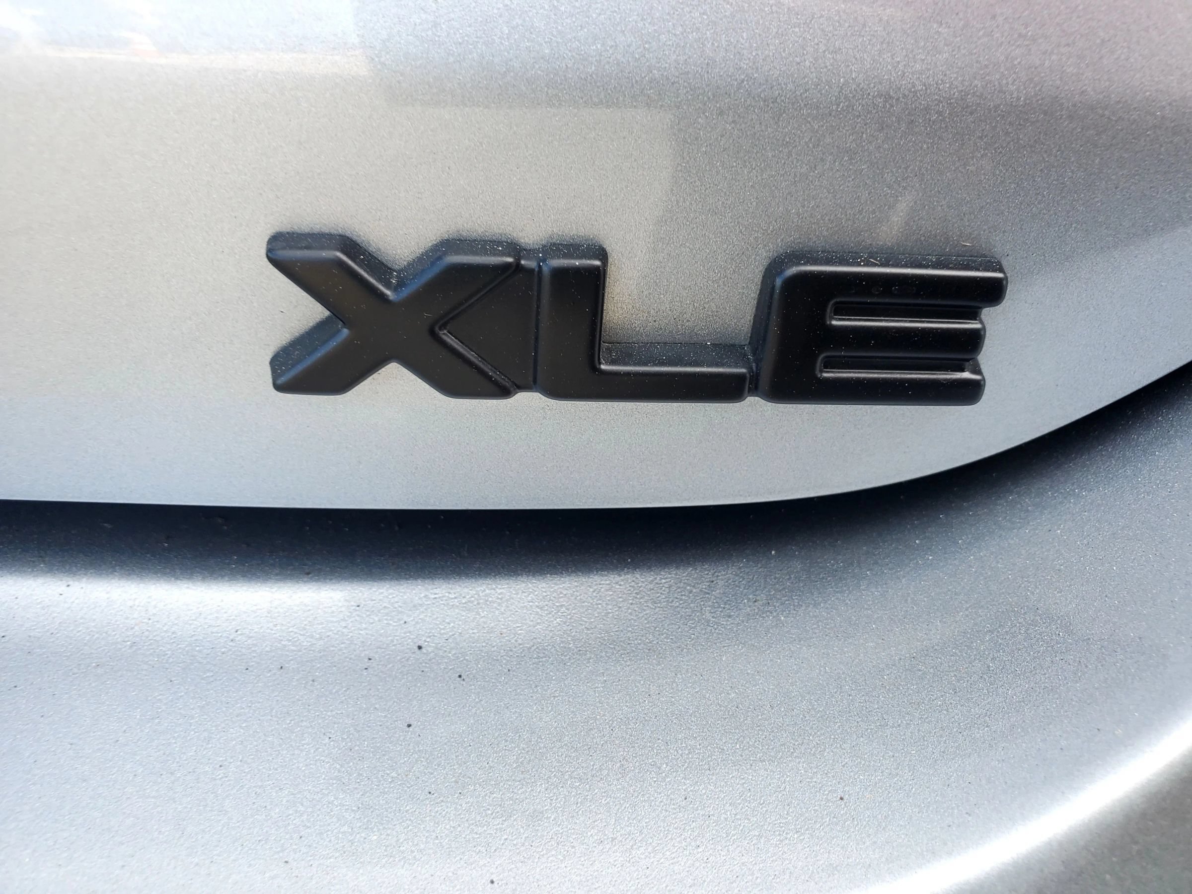 Used 2022 Toyota Highlander XLE FWD image 16