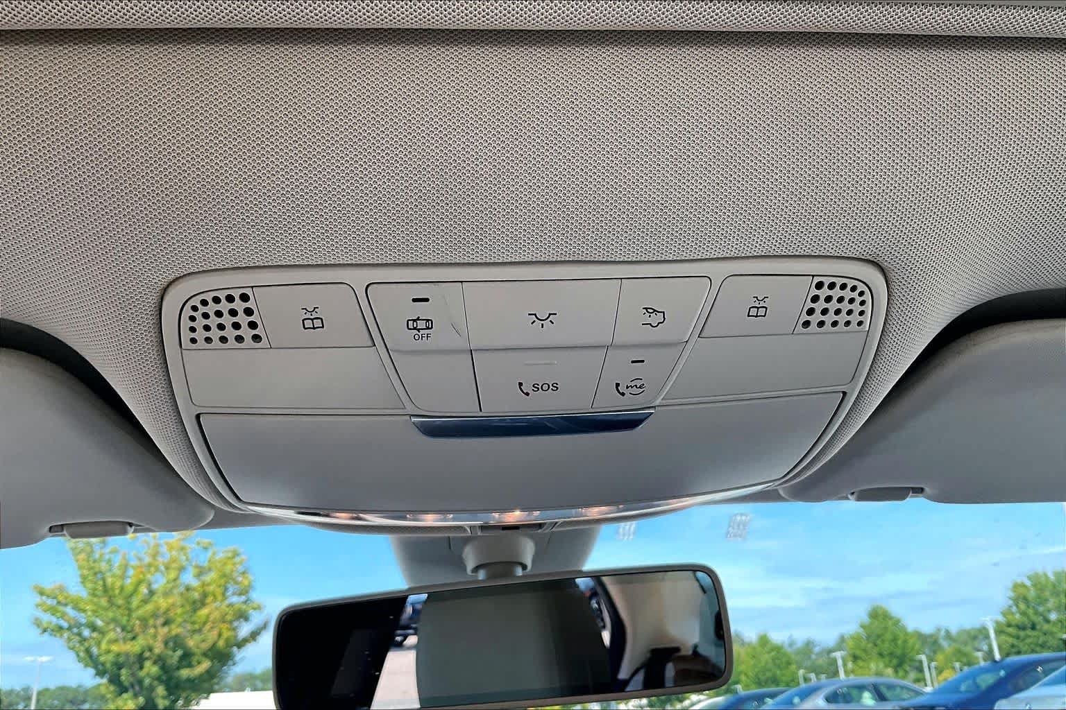 Used 2020 Mercedes-Benz C 300 4MATIC Sedan image 36