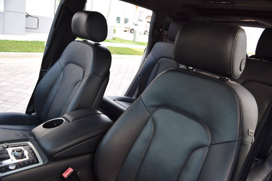 Used 2015 Audi Q7 TDI Prestige w/ Prestige Package AWD/4WD image 39