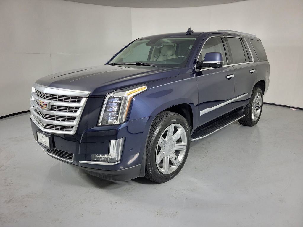 Used 2020 Cadillac Escalade Luxury w/ LPO, Radiant Package image 2