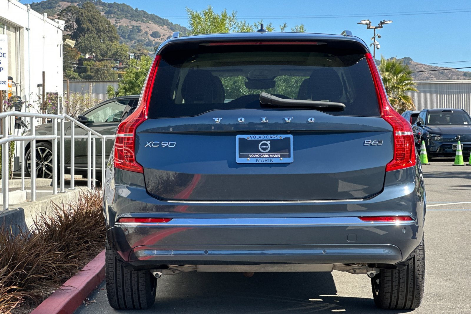 Used 2024 Volvo XC90 B6 Plus w/ Protection Package Premier AWD/4WD image 8