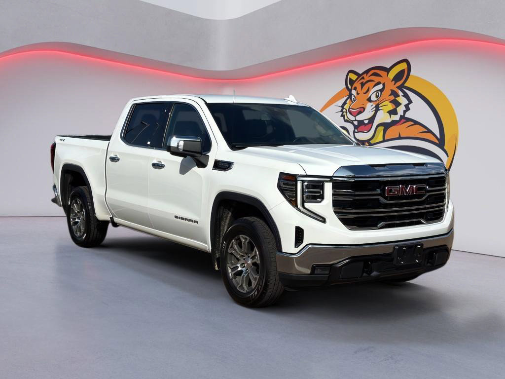 Used 2025 GMC Sierra 1500 SLT image 3