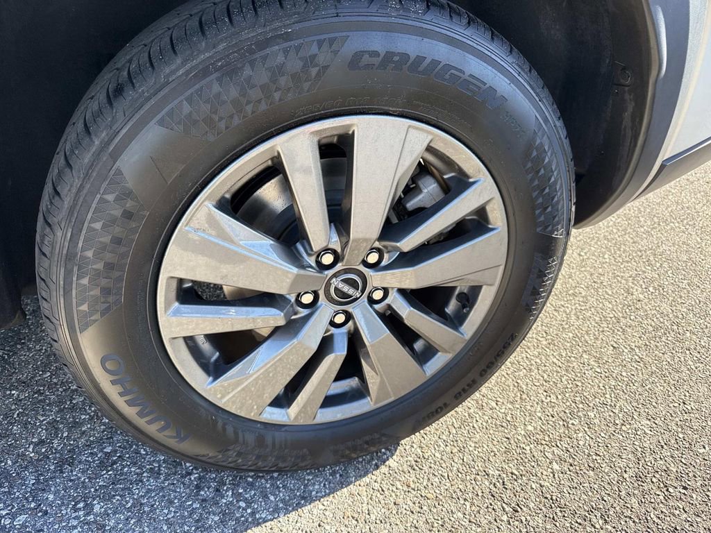 Certified 2024 Nissan Pathfinder SV image 11