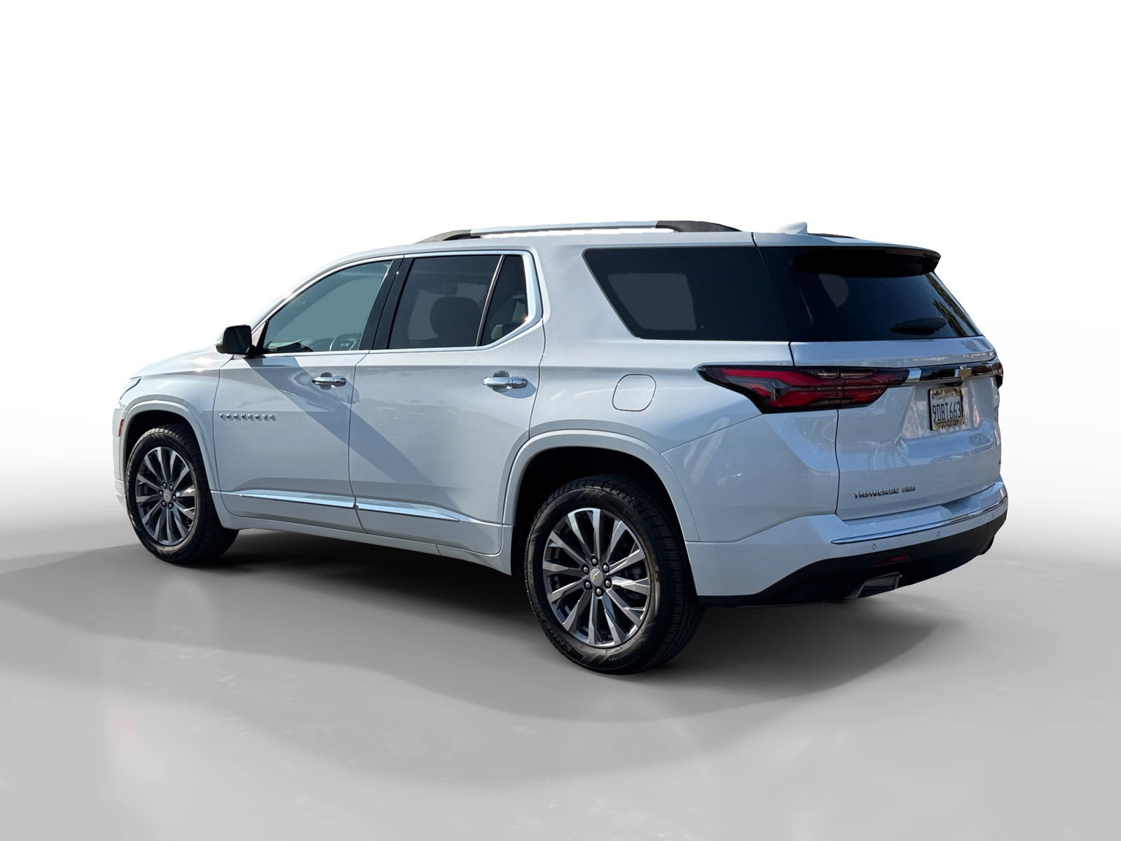 Used 2023 Chevrolet Traverse Premier image 3