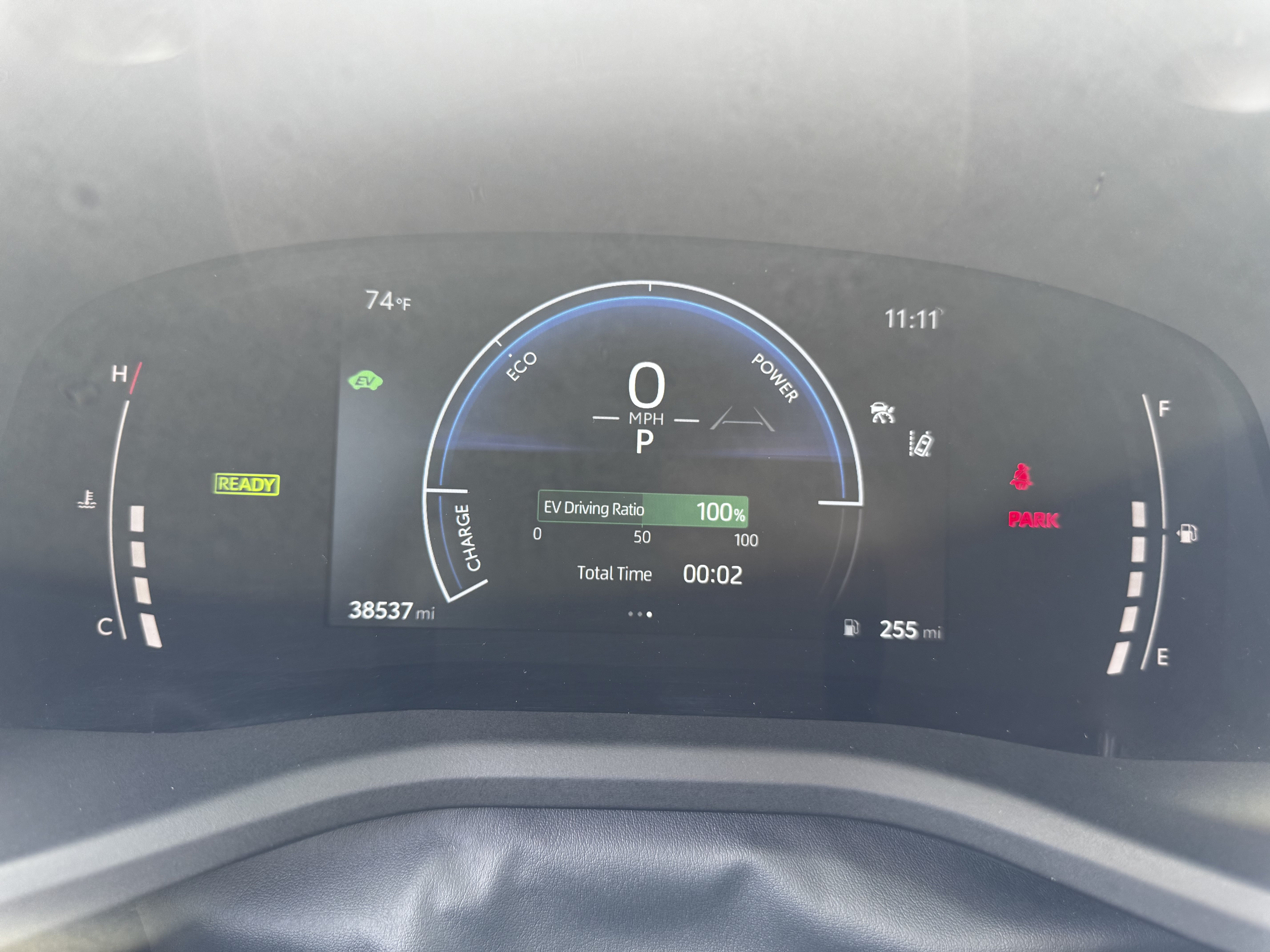 Certified 2025 Toyota Camry LE FWD image 4