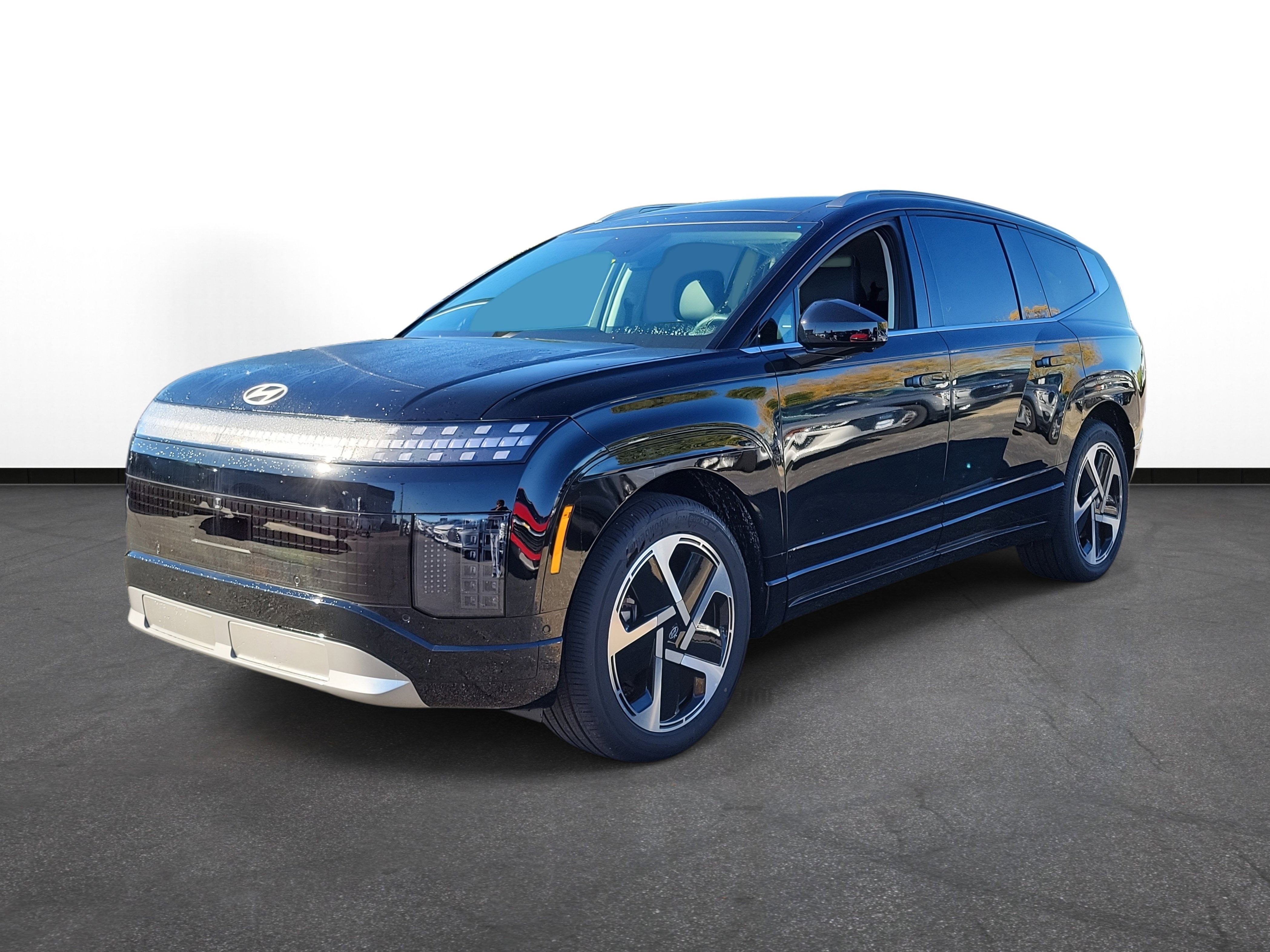 New 2026 Hyundai Ioniq 9 Limited image 2