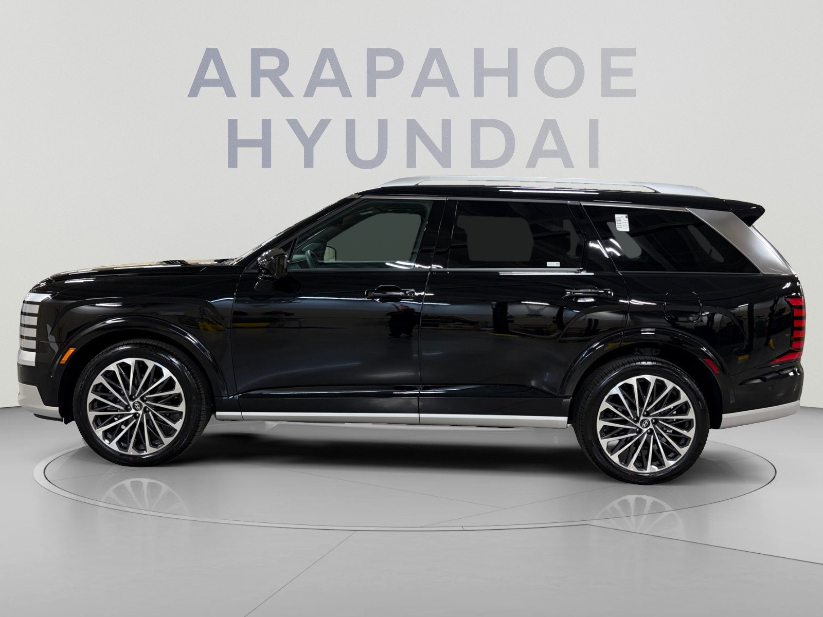 Used 2026 Hyundai Palisade Calligraphy AWD/4WD image 2