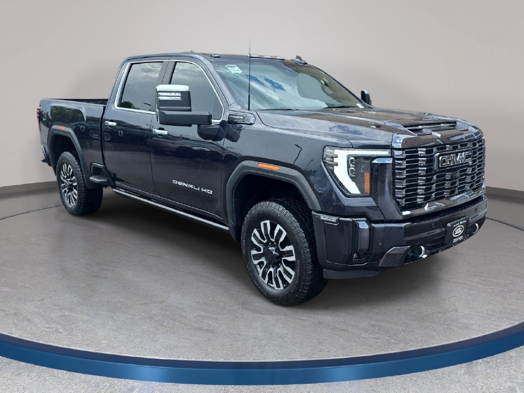 Used 2024 GMC Sierra 2500 Denali Ultimate w/ Max Trailering Package AWD/4WD image 4