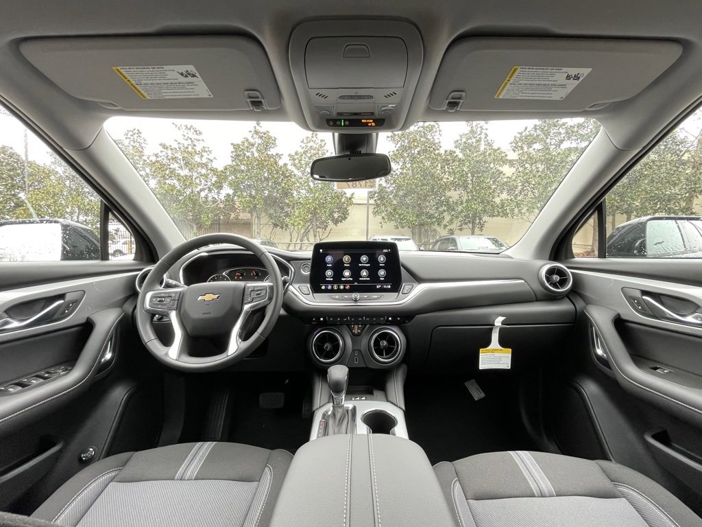 New 2026 Chevrolet Blazer LT w/ Convenience Package image 28