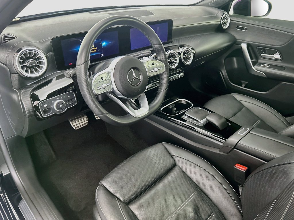 Used 2022 Mercedes-Benz A 220 4MATIC image 9